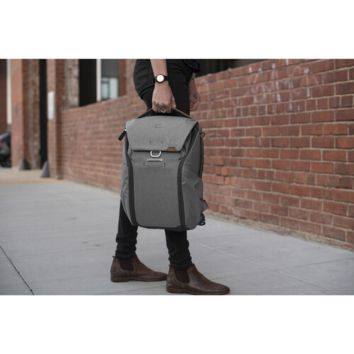 Peak Design Everyday Backpack 20L v2 - Ash BEDB-20-AS-2 - 8